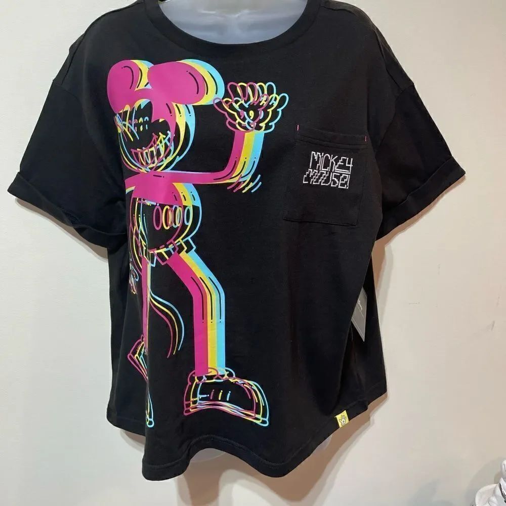 Disney Parks Mickey Mouse Artist Series Top size L NWT